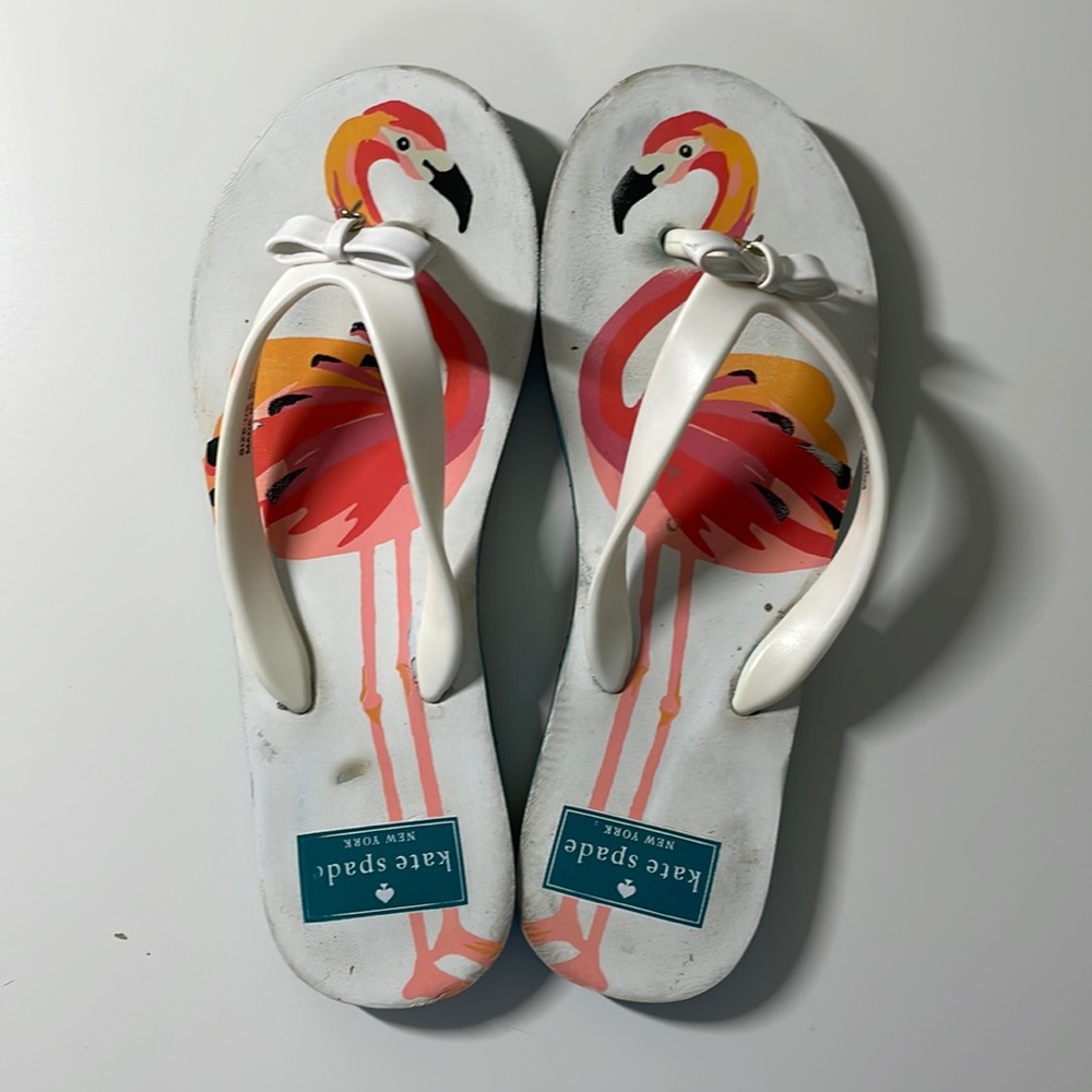 Kate Soade size 6 Flamenco flip flops